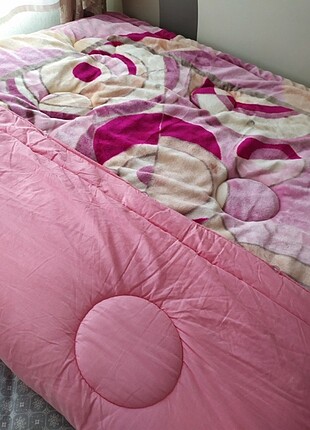 Battaniye yatak örtüsü
