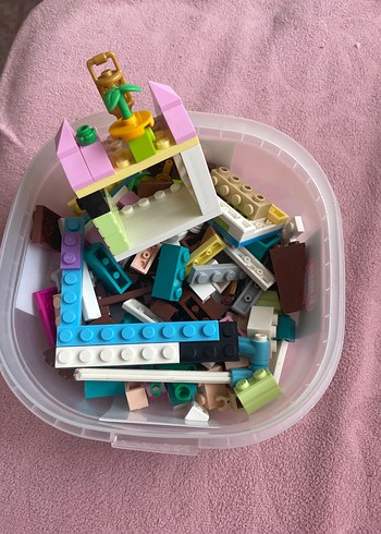 Pastel Renkli Lego Parçaları Seti