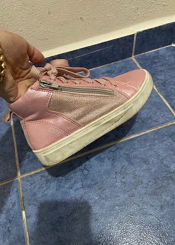 Converse Pembe Bağcıklı Spor Ayakkabı