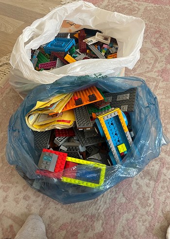 Renkli Lego Seti Parçaları