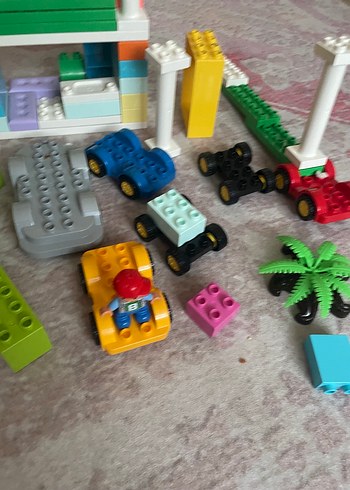 Fisher Price Renkli Lego Blokları ve Minyatür Araç Seti