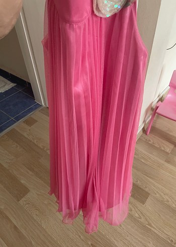 Barbie Pembe Kolsuz Piliseli Kız Elbisesi