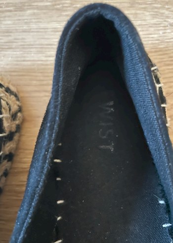 Boncuk İşlemeli Siyah Dolgu Topuklu Kadın Babet - Görsel 2