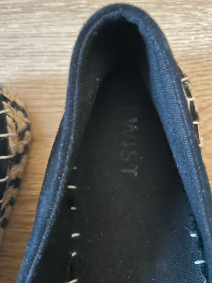 Boncuk İşlemeli Siyah Dolgu Topuklu Kadın Babet - Görsel 2