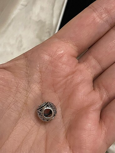 Pandora Pandora charm