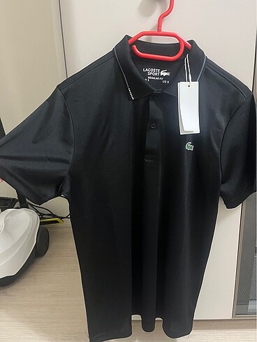 Lacoste üst