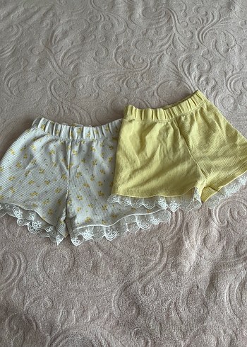 LC Waikiki Dantel Detayli Sari Ve Desenli Mini Sort