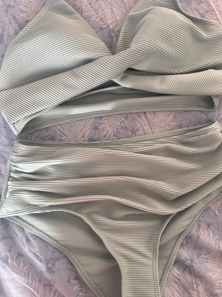 Su yeşili Pilili Strappy Bikini Takımı - Görsel 4