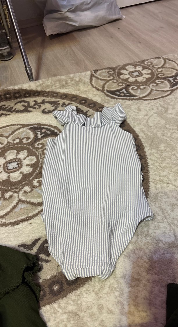 Fırfırlı V Yakalı Bebek Kız Çıtçıtlı Body mayo - Görsel 3