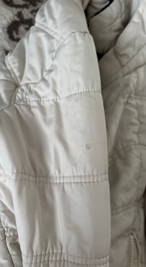 Beyaz Kapüşonlu Kadın Kışlık Ceket - Görsel 3
