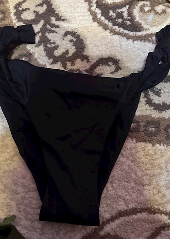 Siyah Gotik Drapeli Kadın Bikini Altı - Görsel 2