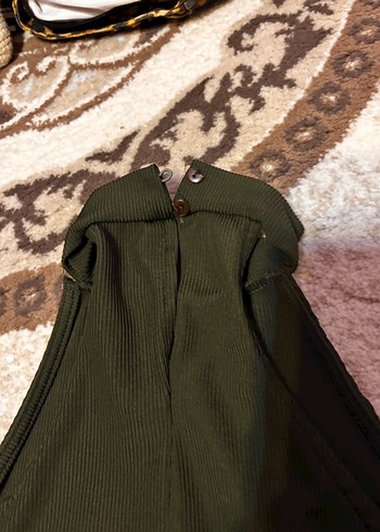 Fermuarlı Siyah Balıkçı Yaka Kadın Atlet - Görsel 4