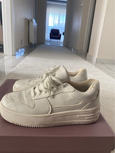Bershka sneaker
