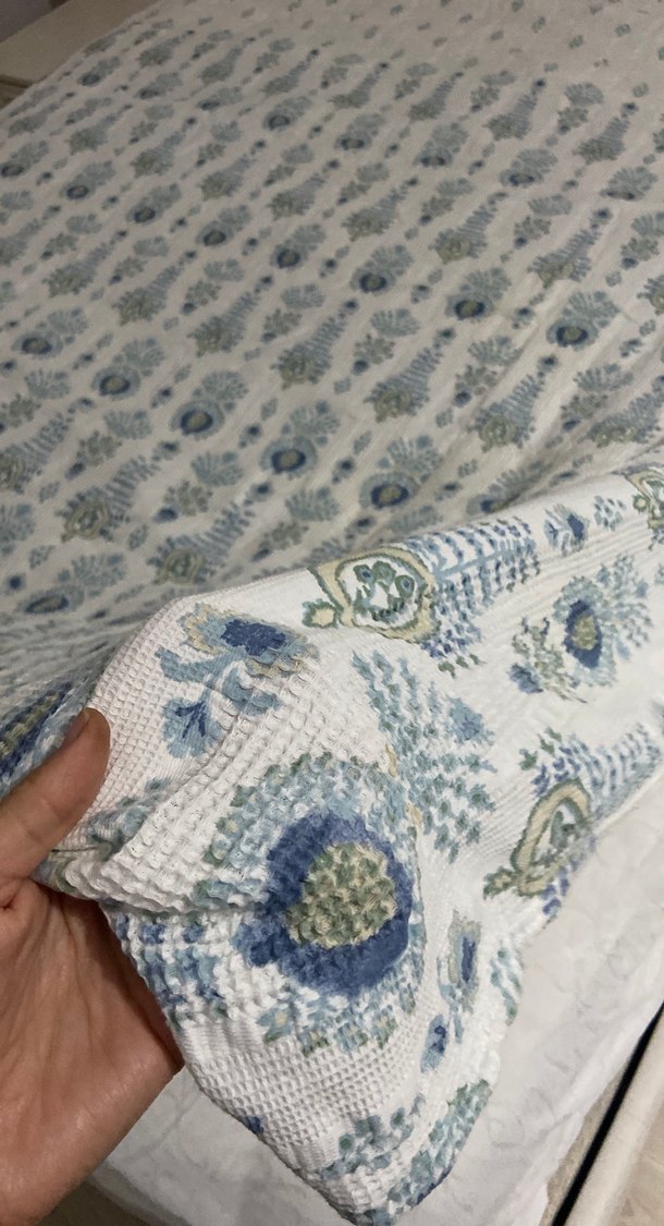 Açık Mavi Batik Desenli Yatak Örtüsü - Görsel 2