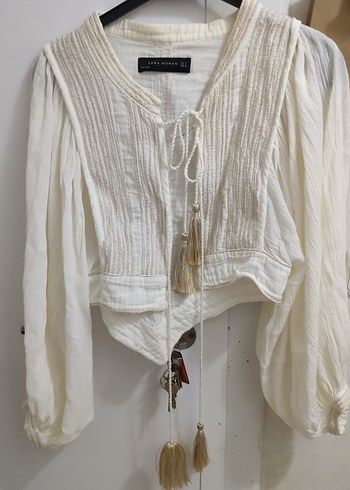 Zara Bohem Ekru V Yaka Bagcikli Bluz