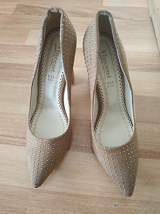 Kalın Topuk Zımbalı Stiletto 