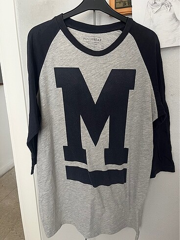 PULL AND BEAR FINES COMFORT AND FITTING EUR L MEX 40. OVERSIZE G