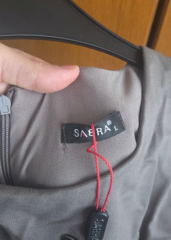 Midi Kolsuz Drapeli Elbise - Görsel 6