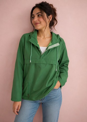 Trendyol & Milla Rahat Ve Sik Yesil Kapusonlu Ruzgarlik