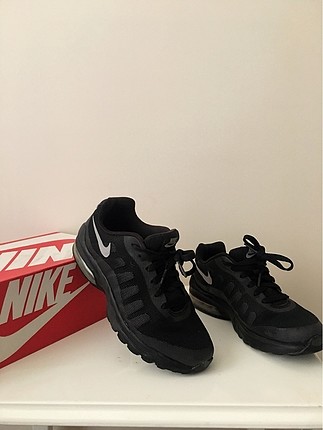 Siyah Nike Ayakkabı