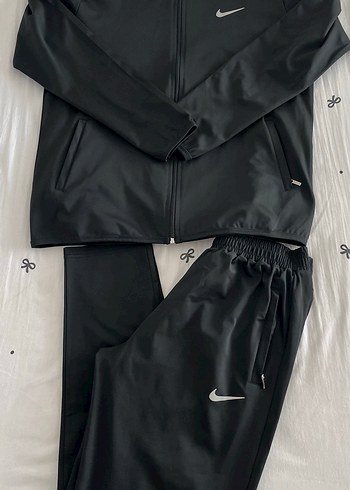 Nike Orijinal Nike Esofman Takimi