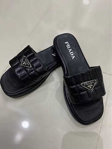 37 Beden siyah Renk Siyah Prada