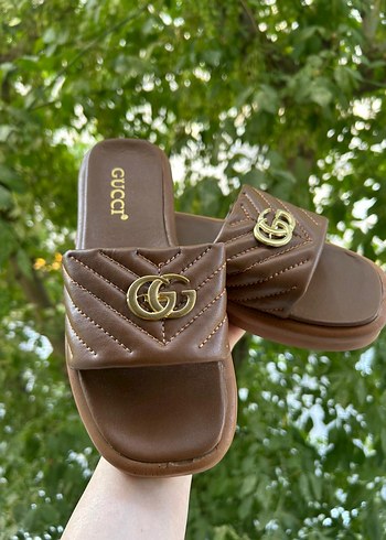38 Beden kahverengi Renk Kahverengi Deri görünümlü Gucci terlik