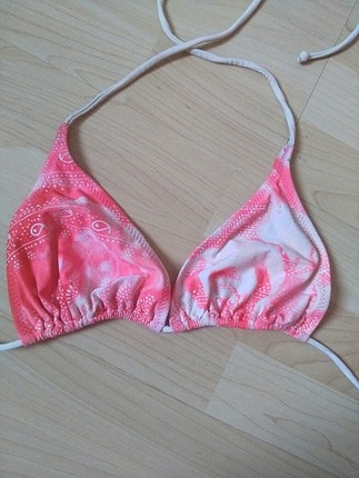 bikini üstü
