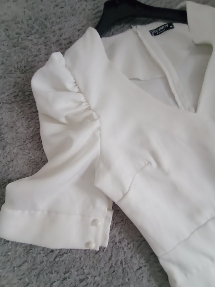 Beyaz V Yakalı Kısa Keten Tulum - Görsel 5