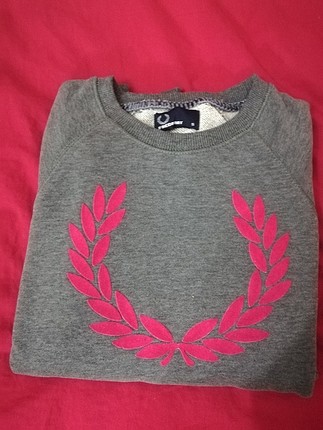 FRED PERRY SWEATSHIRT