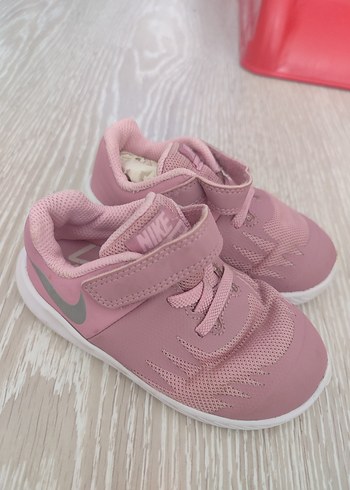 Nike Kız Çocuk Pembe Spor Ayakkabı