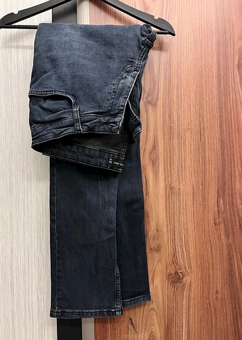 Defacto Jean
