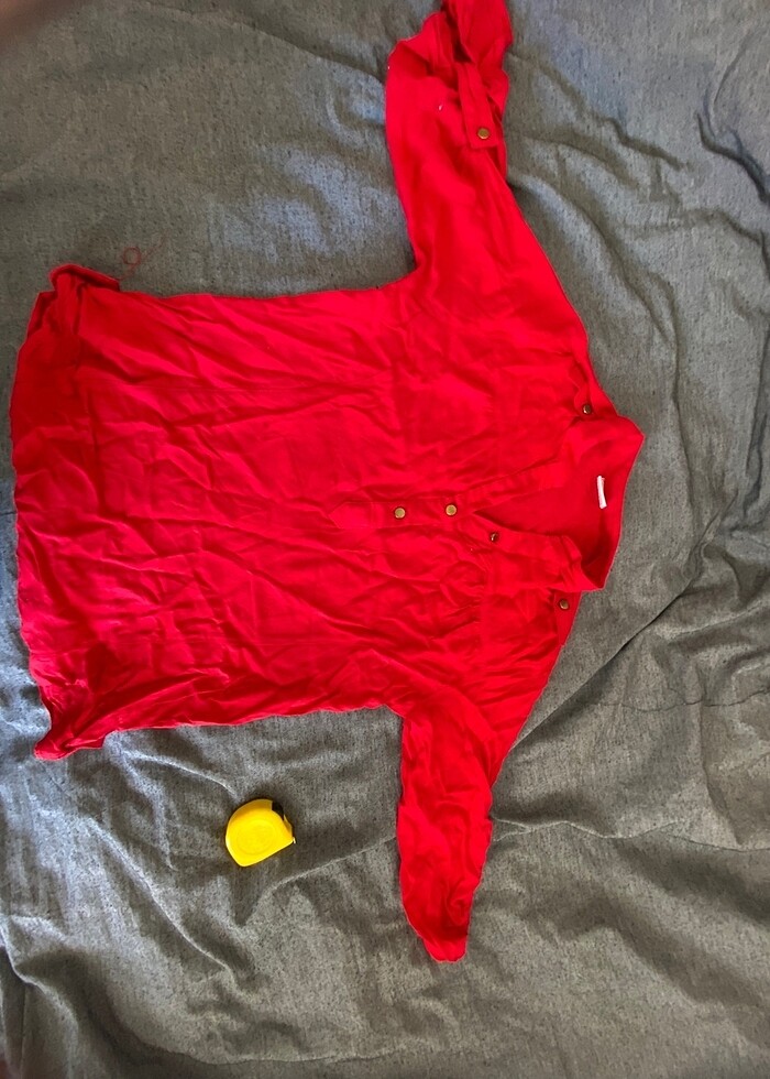 Kırmızı gömlek - Görsel 2