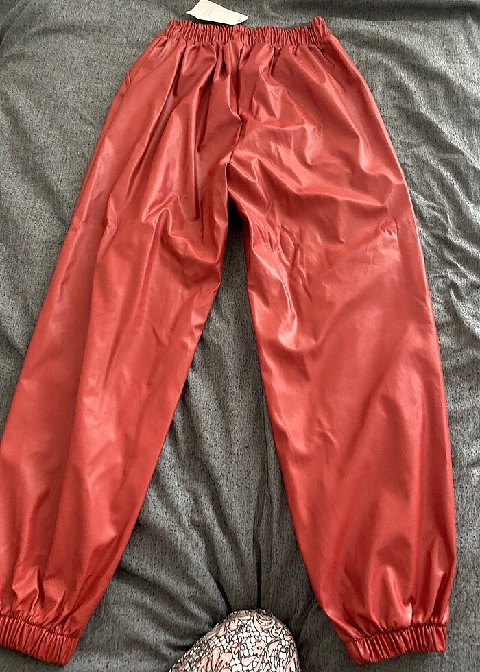 Gül kurusu Deri pantolon - Görsel 2