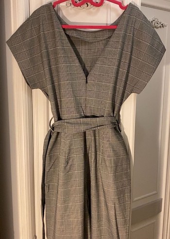 Gri Kemerli Kadın Tulum - Görsel 2