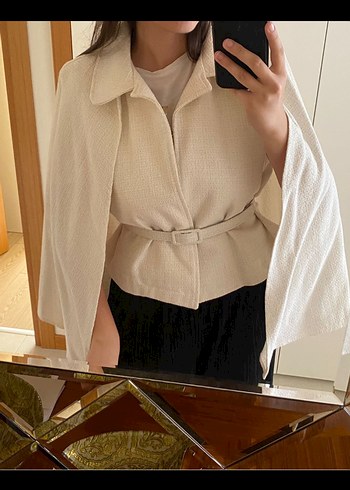 Kemerli Beyaz Ceket - Görsel 3