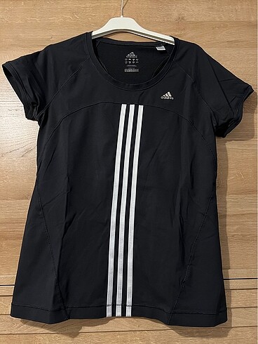 Adidas Adidas tshirt