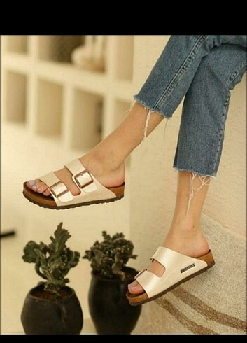 BİRKENSTOCK ÇARPRAZ MODEL PARMAK ARASI TERLİK 