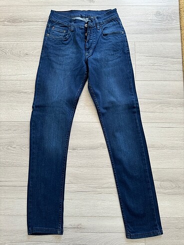 Diğer Mavi Jean