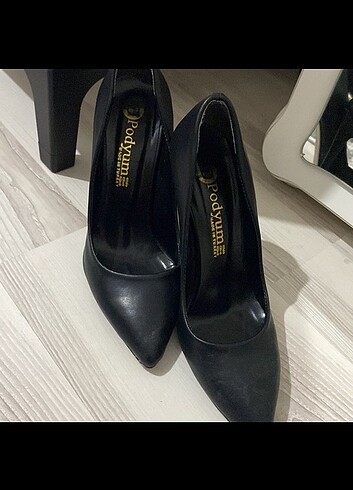 37 Beden siyah Renk Siyah stiletto