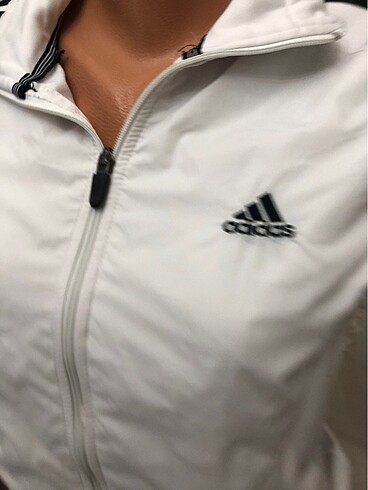 ADİDAS L BEDEN SWEATSHIRT