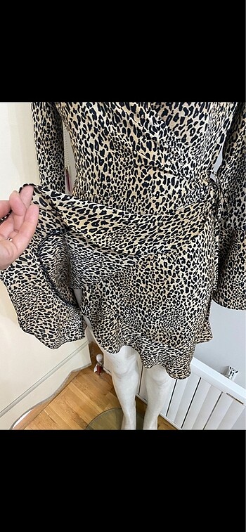 38 Beden çeşitli Renk H&M YENİ 38 BEDEN LEOPAR ELBİSE