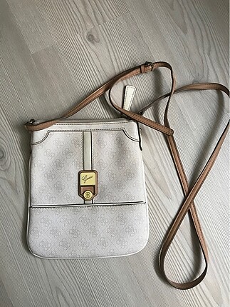Orjinal guess canta