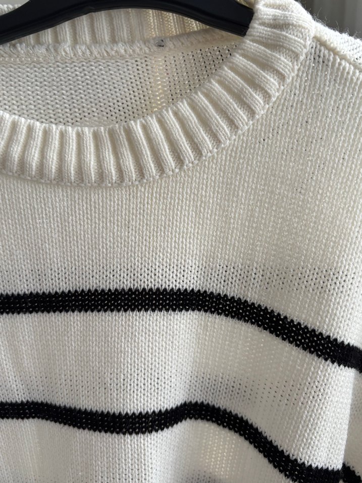 Çizgili Beyaz Oversize Kadın Triko - Görsel 2