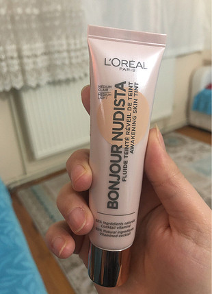 Loreal bonjour nudista renkli nemlendirici 