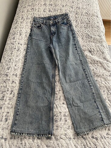Wide leg jean