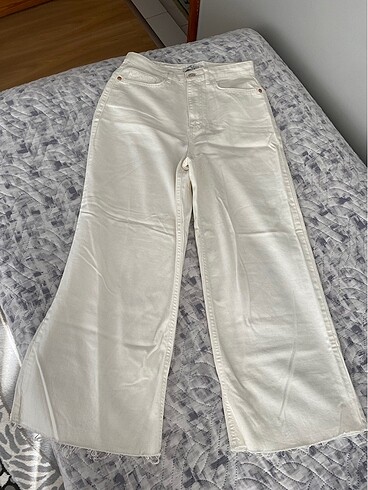 Zara Beyaz pantolon