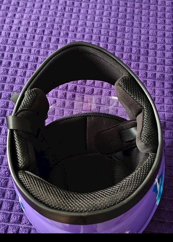 Mor Baskılı Motosiklet Kaskı Velcro Kapamalı - Görsel 8
