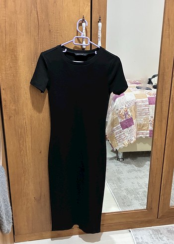 LC Waikiki Siyah Midi Boyelbise