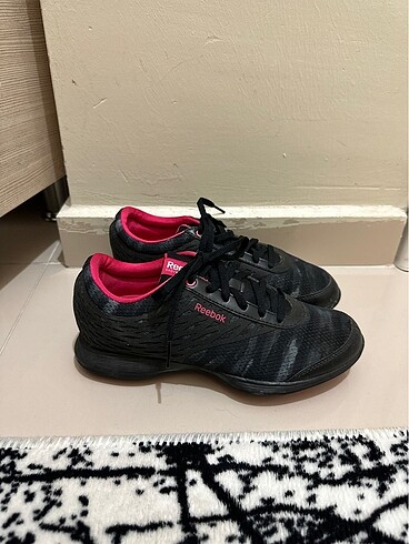 Reebok orijinal spor ayakkabı